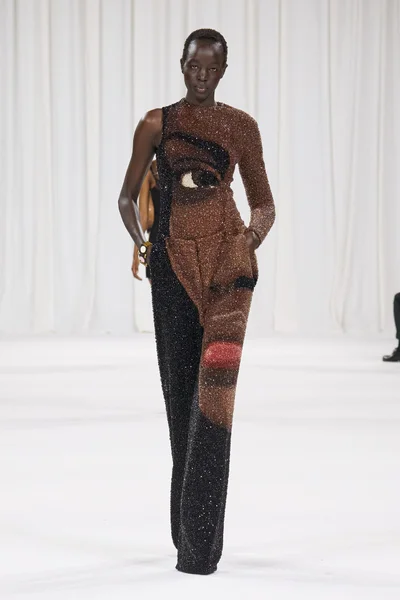 Look 3
